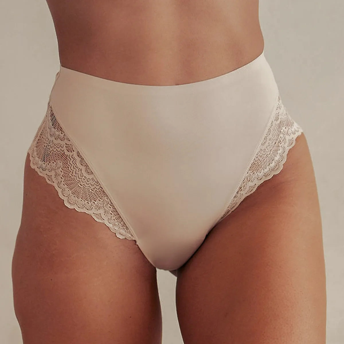 High-Waist Lace Hipster Panty