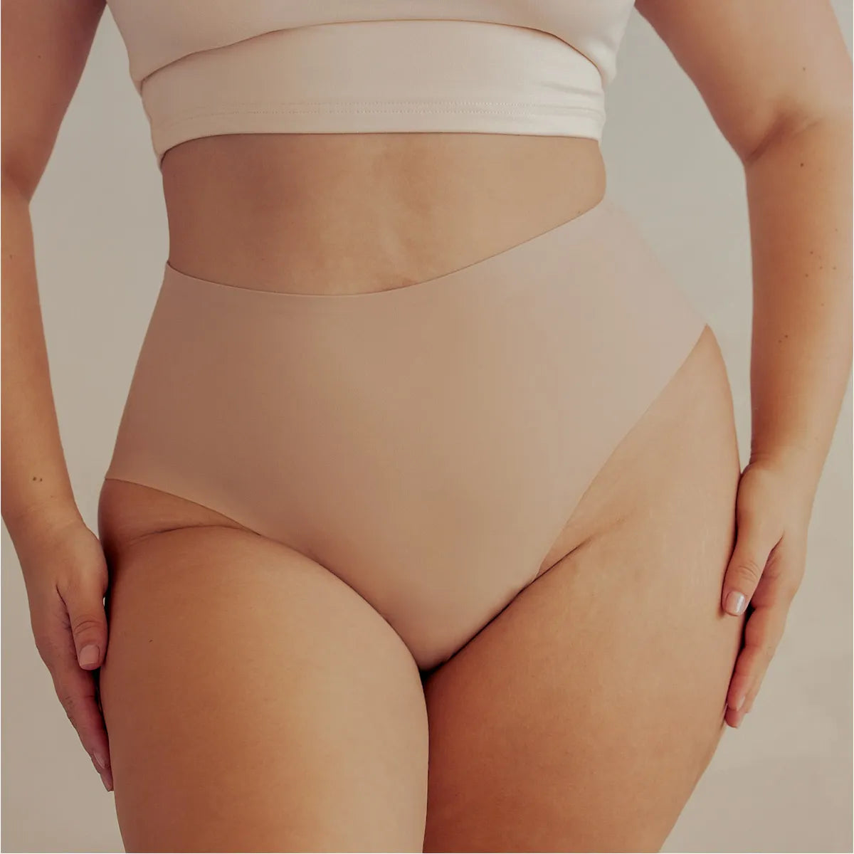 High-Waist Seamless Hipster Panty