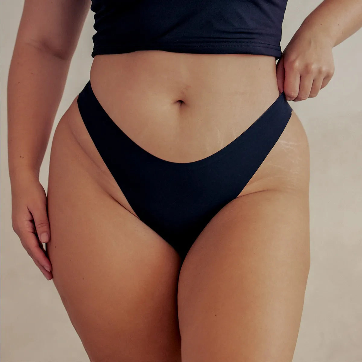 Mid-Waist Seamless Hipster Panty