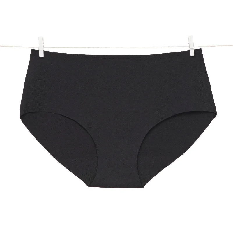 Signature Seamless Brief - Onyx